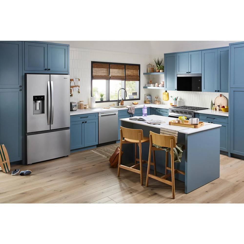 36-inch Wide French Door Refrigerator with In-Door Water & Ice - 23 cu. ft. view 2