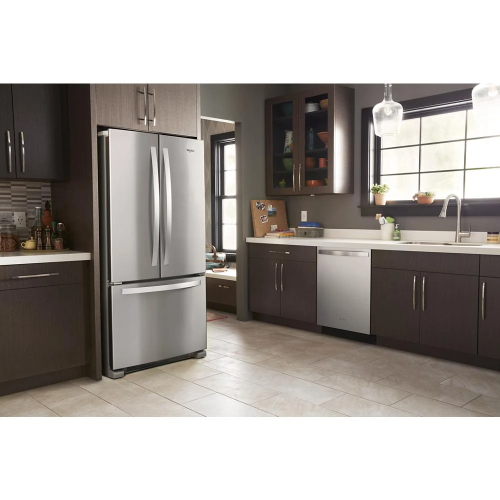 33-inch Wide French Door Refrigerator - 22 cu. ft. view 4