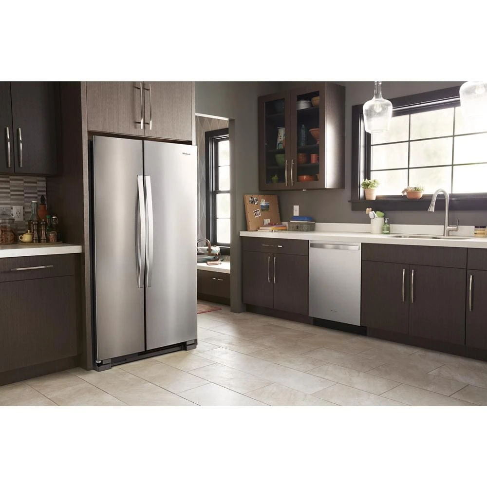 33-inch Wide Side-by-Side Refrigerator - 22 cu. ft. view 3