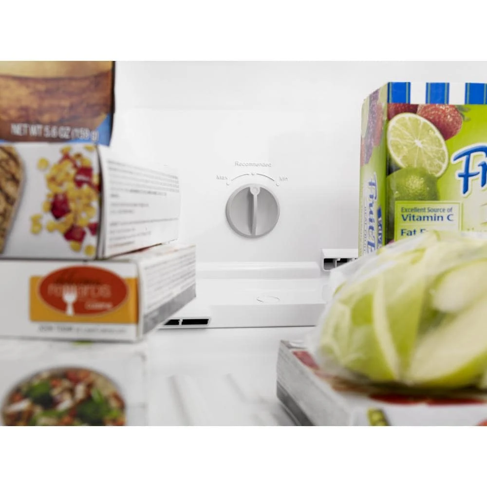 28-inch Wide Top-Freezer Refrigerator - 16.3 Cu. Ft. view 5