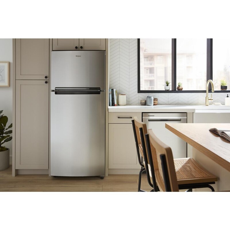 28-inch Wide Top-Freezer Refrigerator - 16.3 Cu. Ft. WRTX5028PM