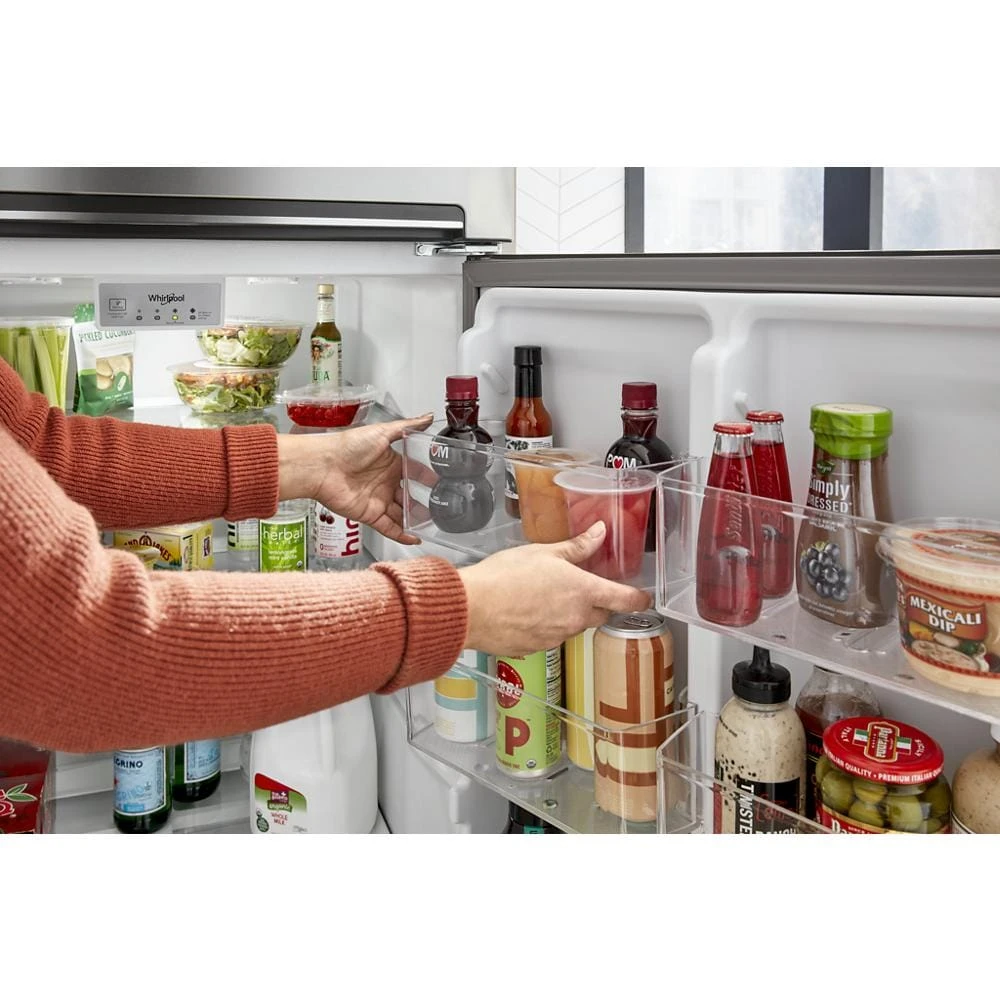 28-inch Wide Top-Freezer Refrigerator - 16.3 Cu. Ft. view 6