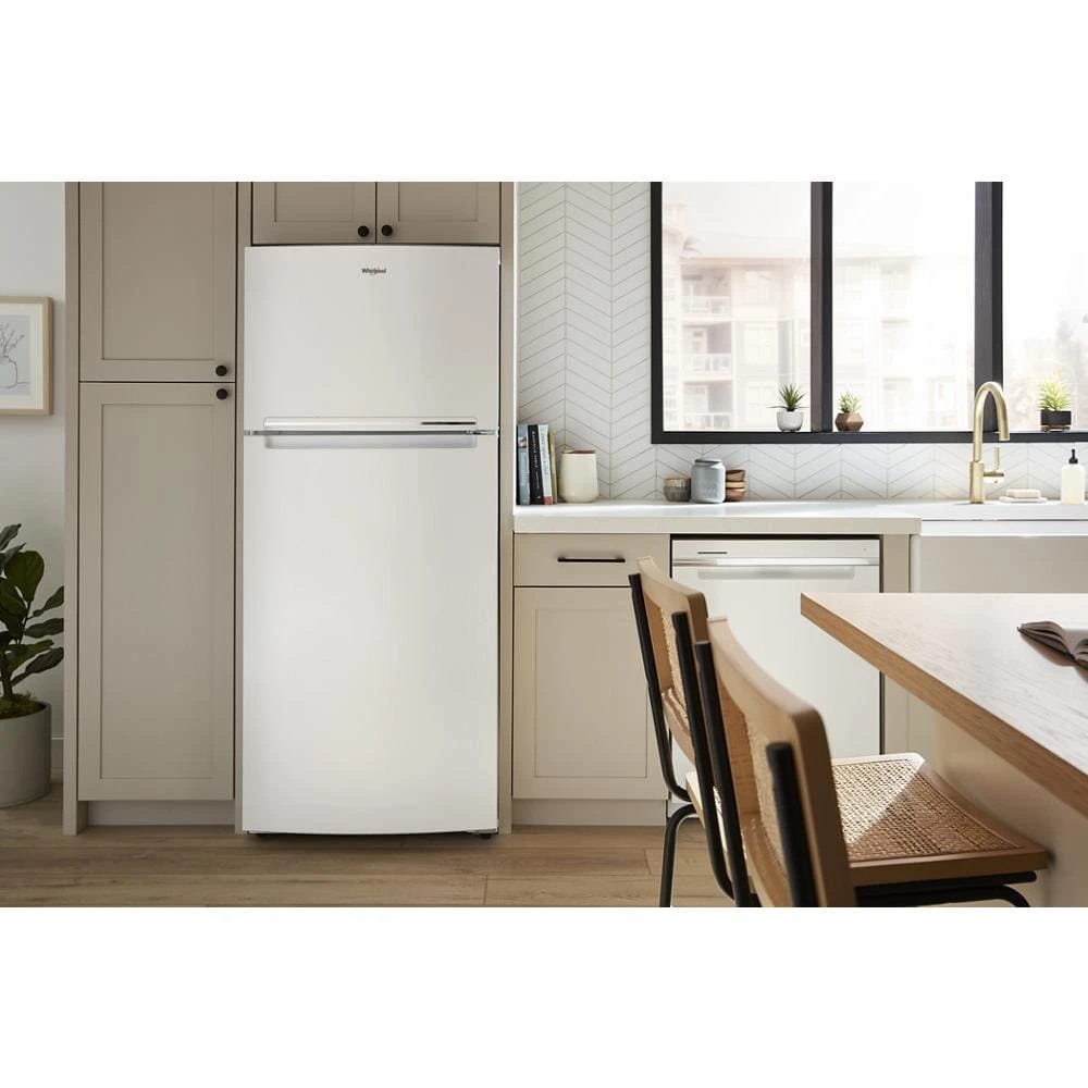28-inch Wide Top-Freezer Refrigerator - 16.3 Cu. Ft. view 20