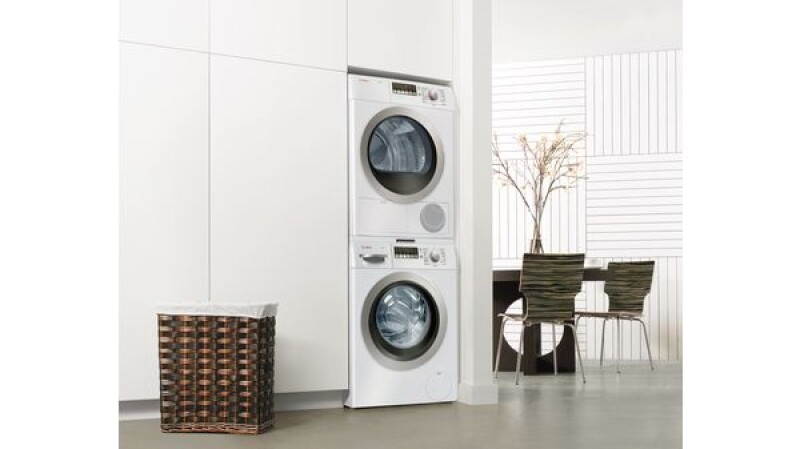 Compact Condensation Dryer WTB86201UC