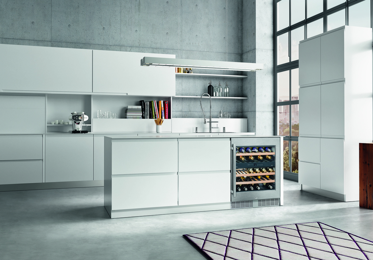 Built-under multi-temperature wine fridge WU3400, product image 11 of 15