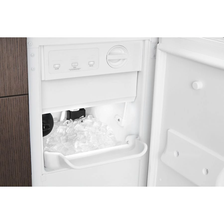 15-inch Icemaker with Clear Ice Technology view 3