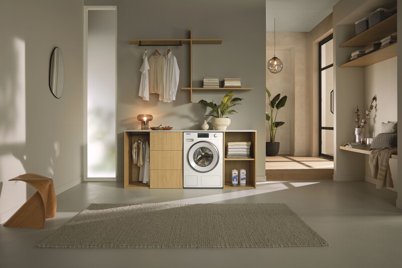 24" W1 Front Load Washer TDos Wifi WXF660WCSLW