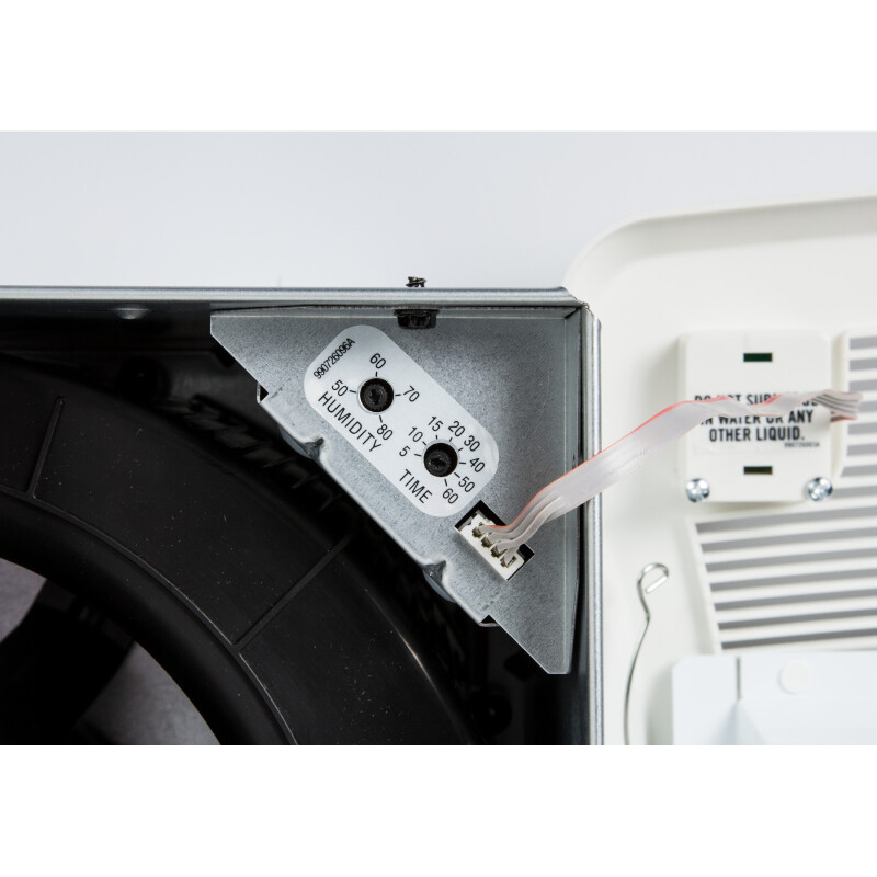 ULTRA GREEN 110 CFM Ceiling Bathroom Exhaust Fan with Humidity Sensing XB110H