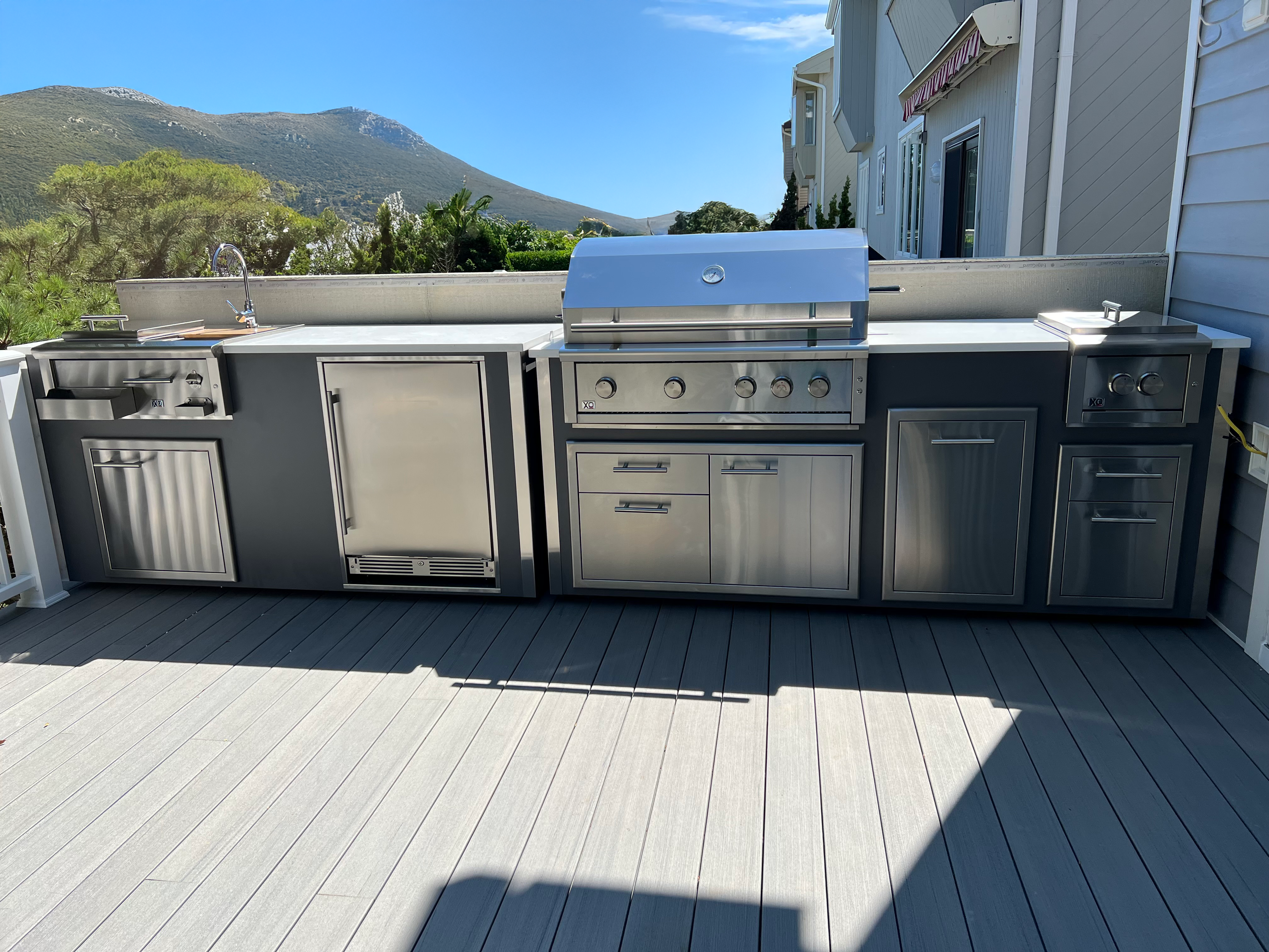 Factory Assembled, Appliance Ready Designer Island XOGOK42V1WH