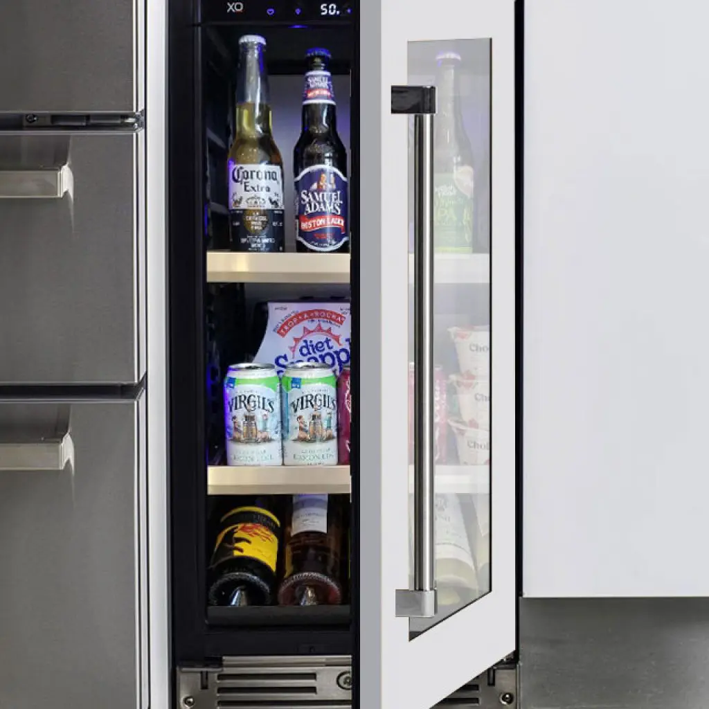 15" Beverage Center, Panel Ready Glass, Right Hinge view 2