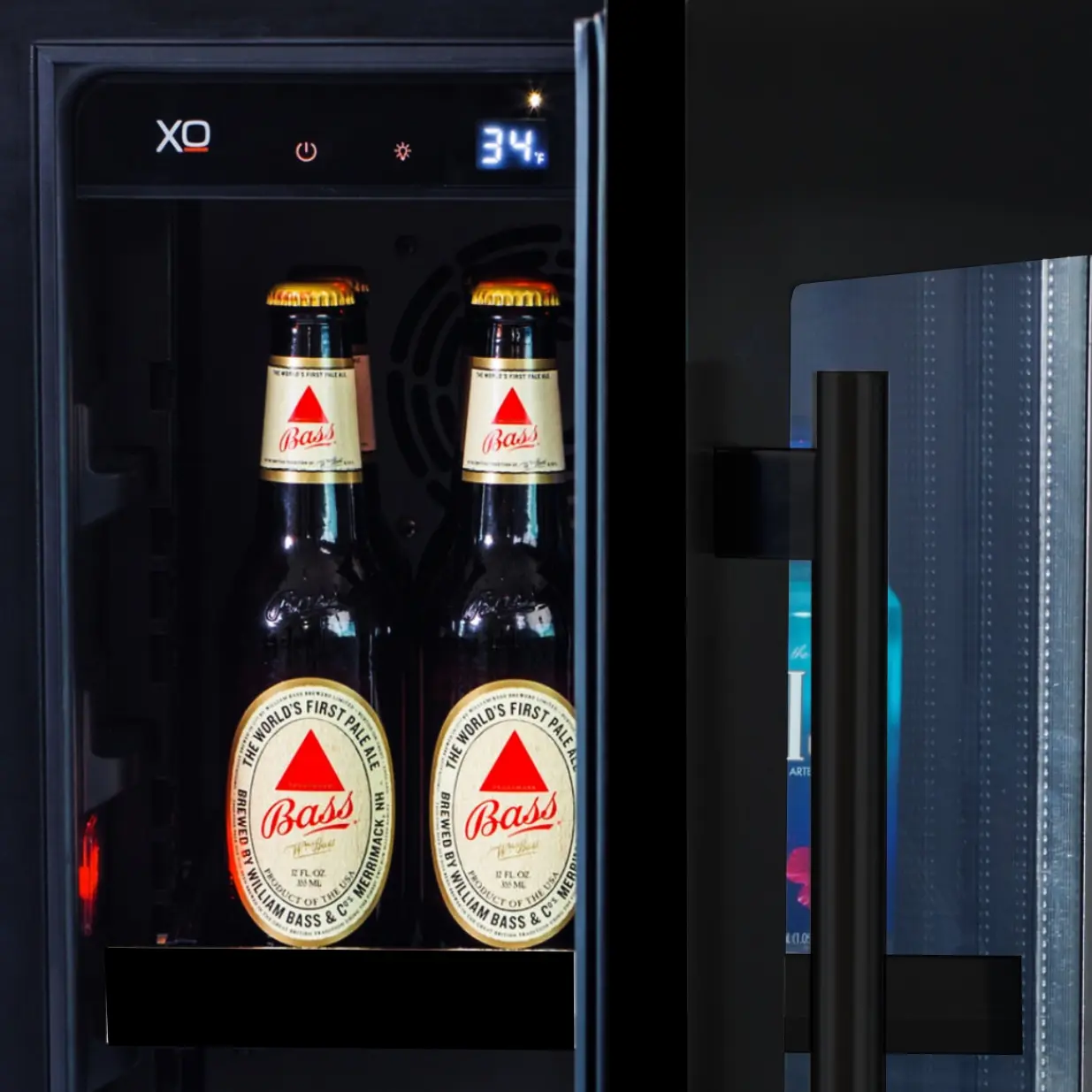 Beverage Center, 24" Black Stainless, Right Hinge view 2