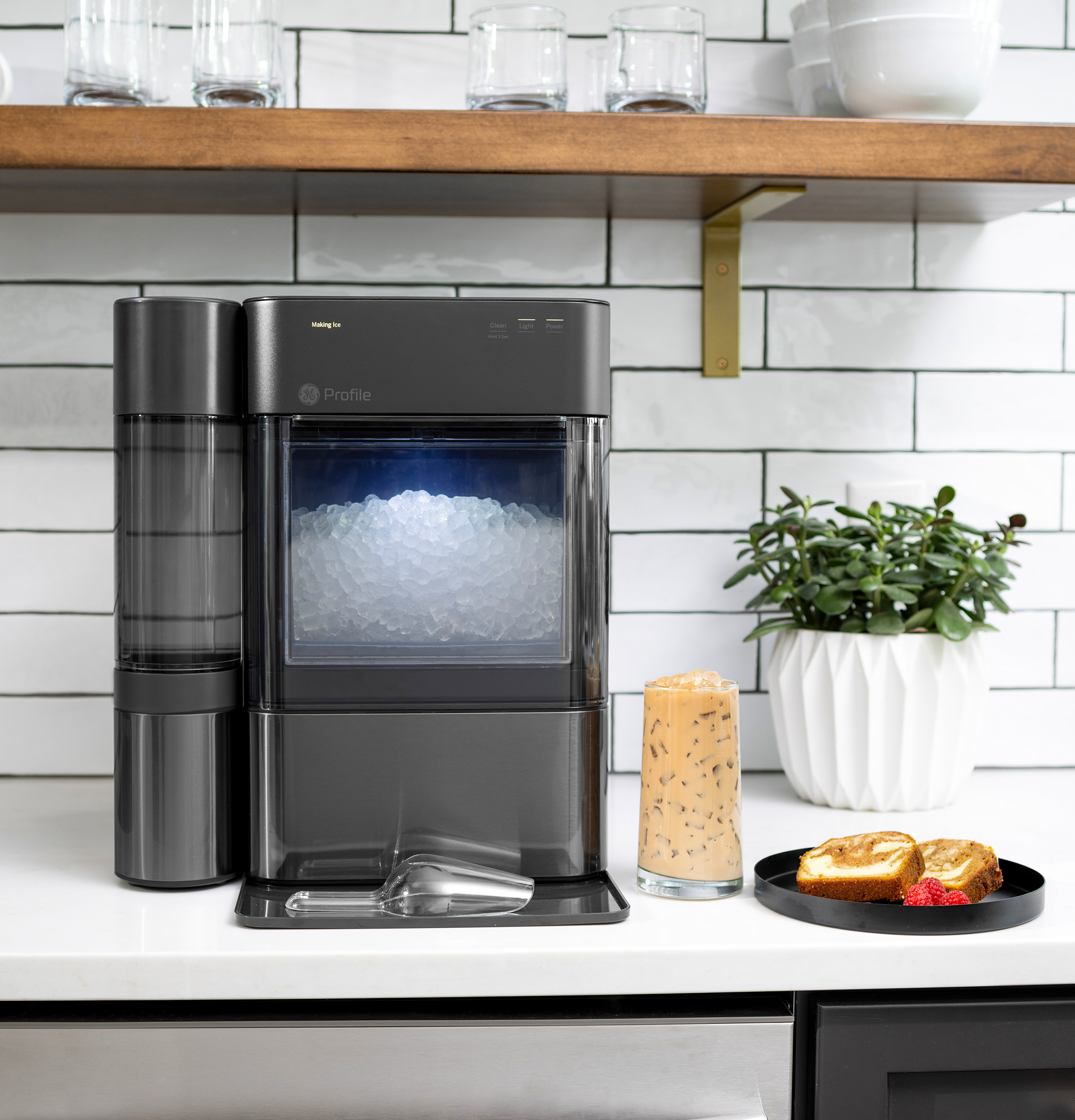 Opal 2.0 Nugget Ice Maker with Side Tank XPIO13BCBT