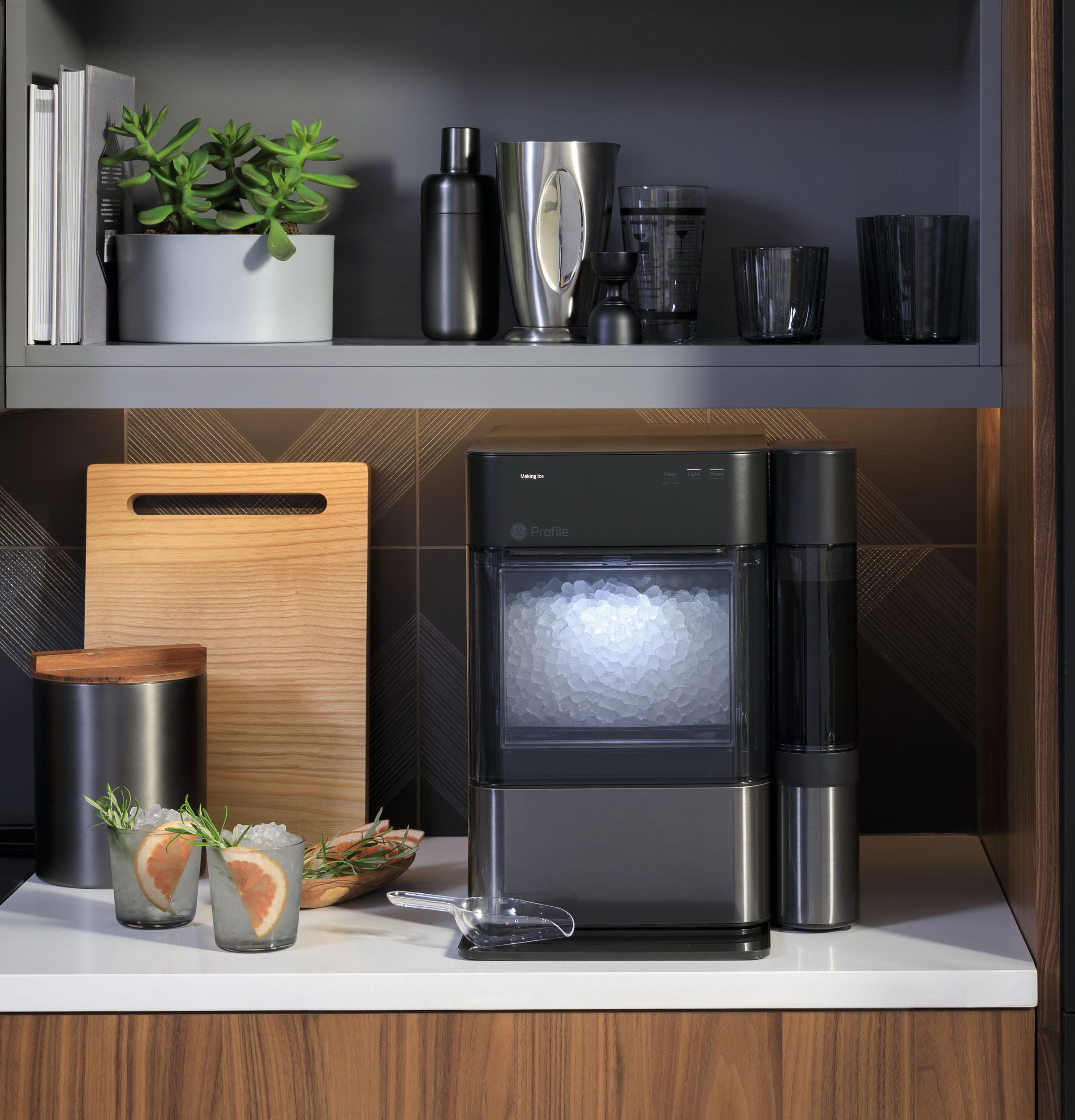 Opal 2.0 Nugget Ice Maker with Side Tank XPIO13BCBT
