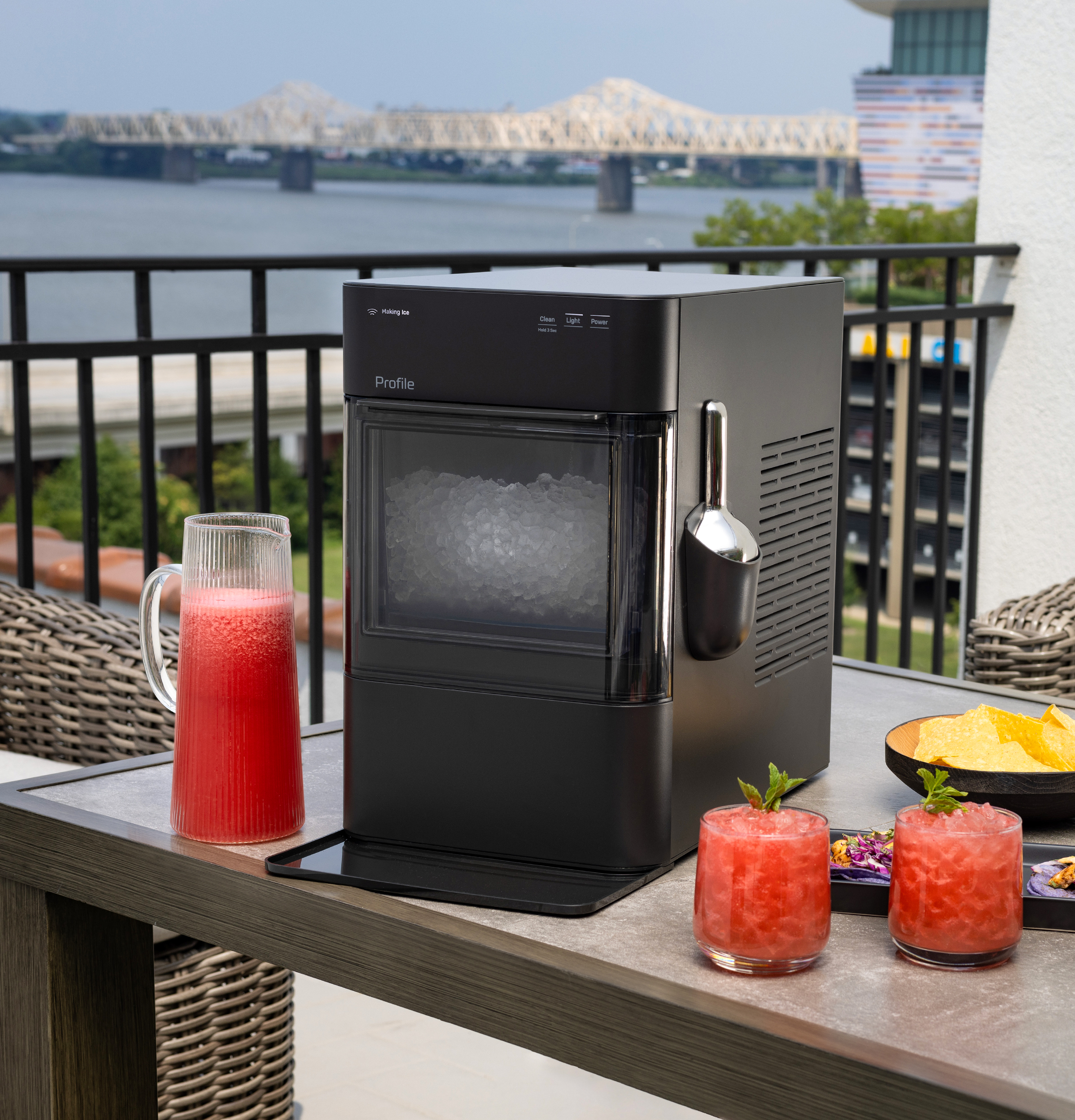 Ge Profile™ Opal™ 2.0 Ultra Nugget Ice Maker With Scale Inhibiting Filter XPIO23SWBB