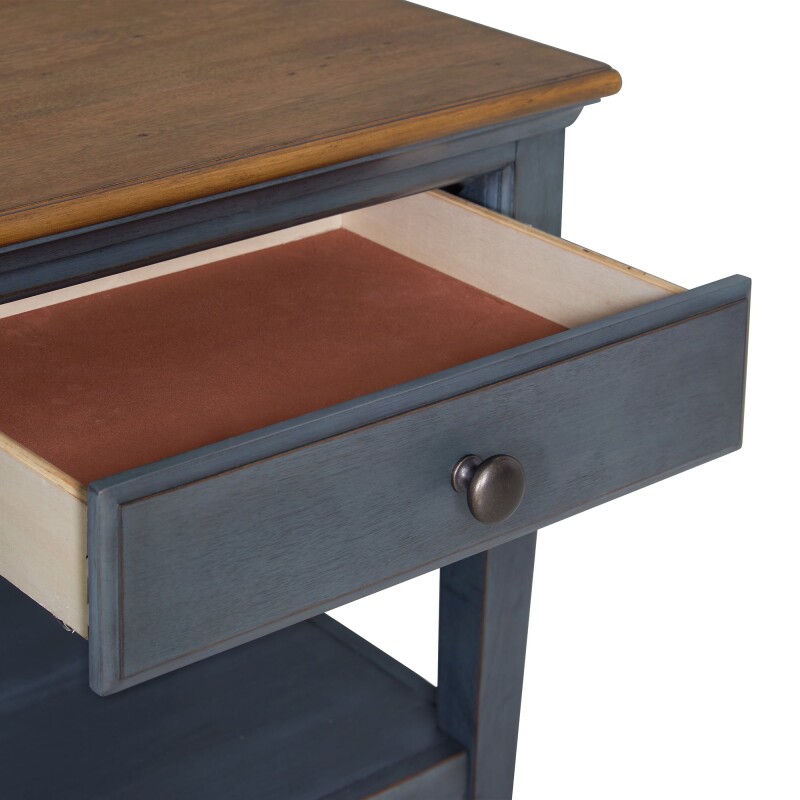 Americana End Table ZAMR4100