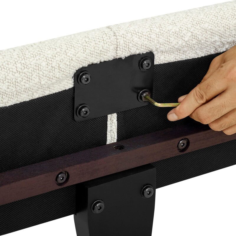Panel Bridger Qn Bed - Boucle ZBRD7006QN