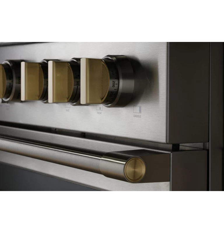 Monogram 36" Dual-Fuel Professional Range with 4 Burners and Griddle ZDP364NDTSS