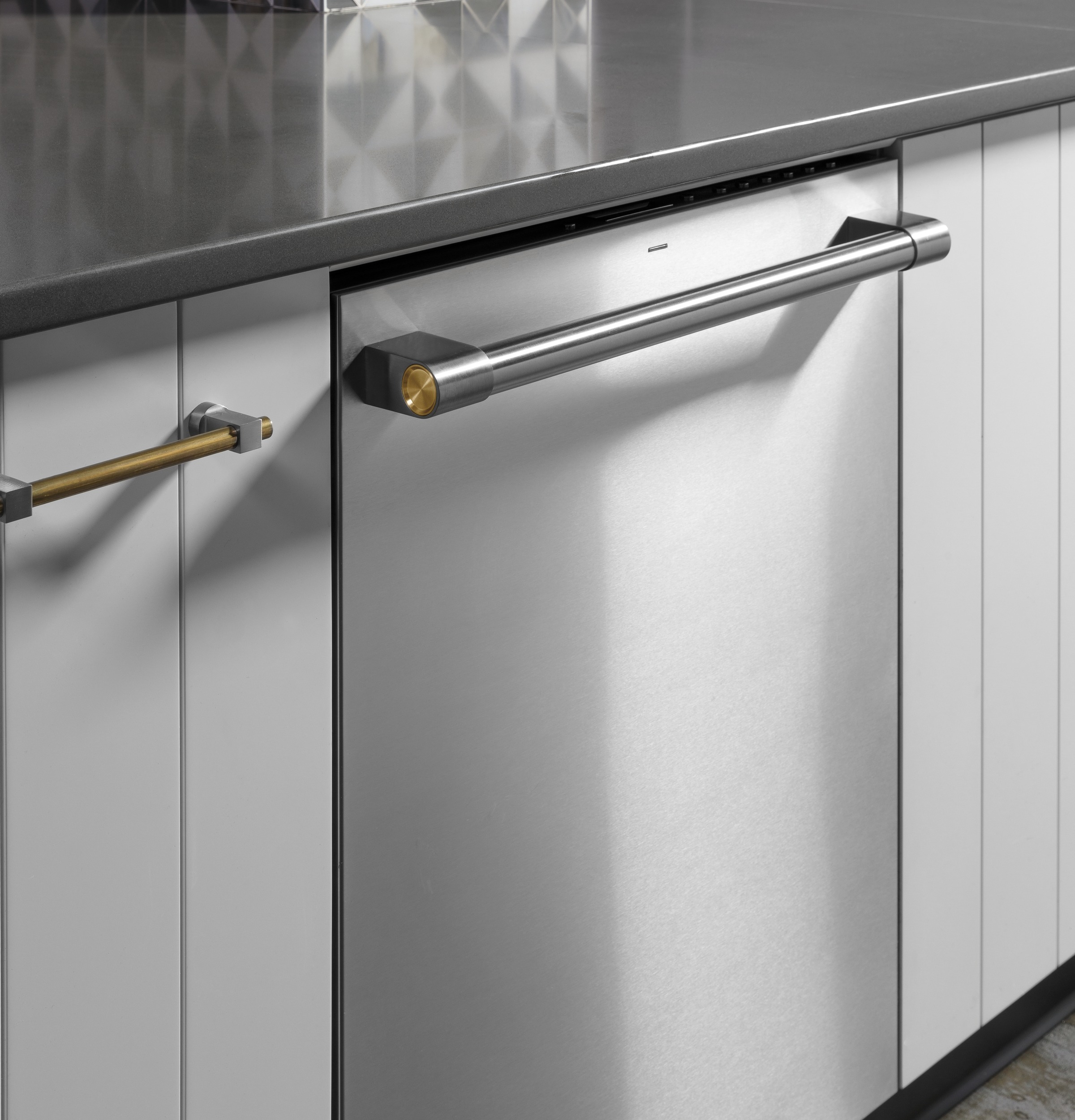 Monogram 24" Statement Fully Integrated Dishwasher ZDT925SPNSS