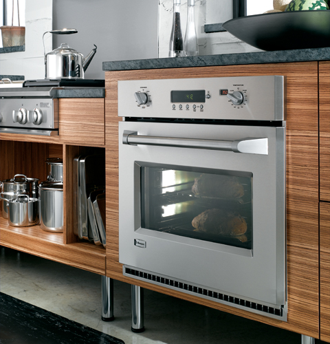 GE Monogram® 30" Professional Electronic Convection Single Wall Oven view 3