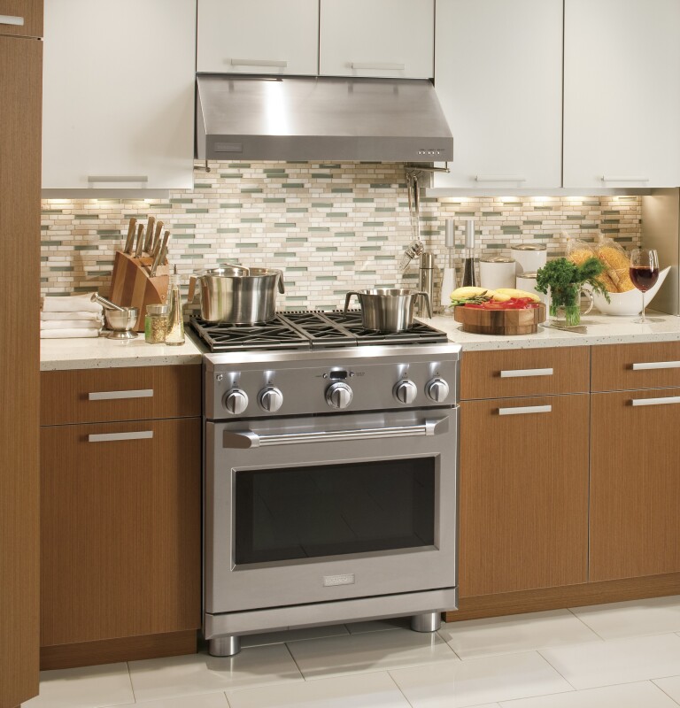 Monogram 30" All Gas Professional Range with 4 Burners (Liquid Propane) Stainless Steel ZGP304LRSS Picture 1