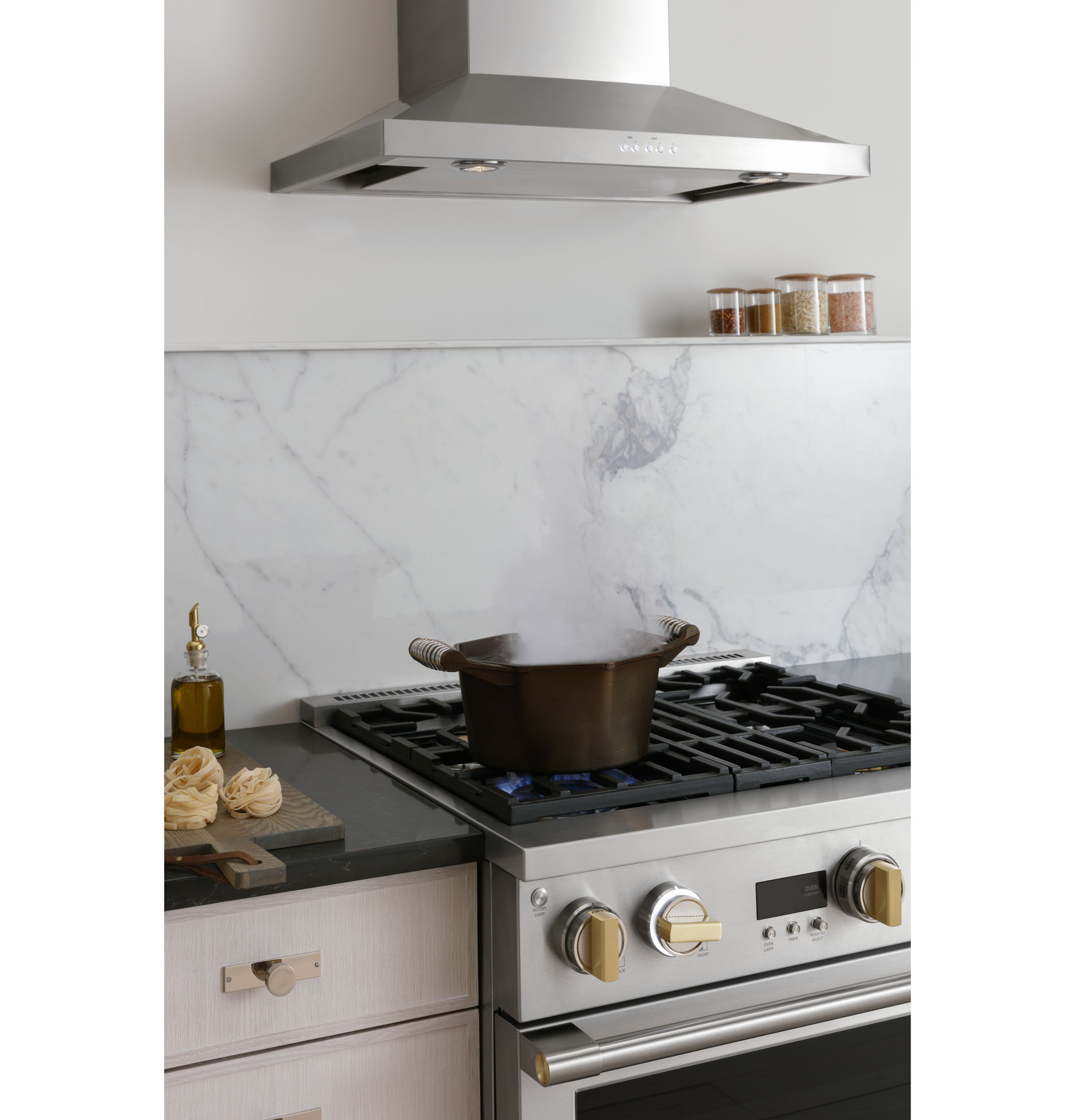 Monogram 30" All Gas Professional Range with 4 Burners ZGP304NTSS
