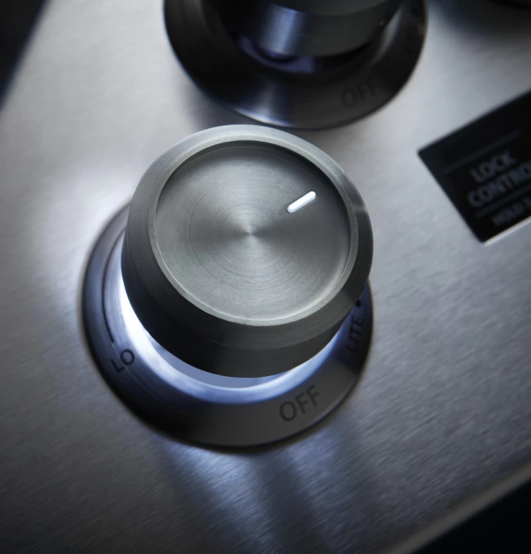 Monogram 36" Deep-Recessed Gas Cooktop ZGU36ESLSS