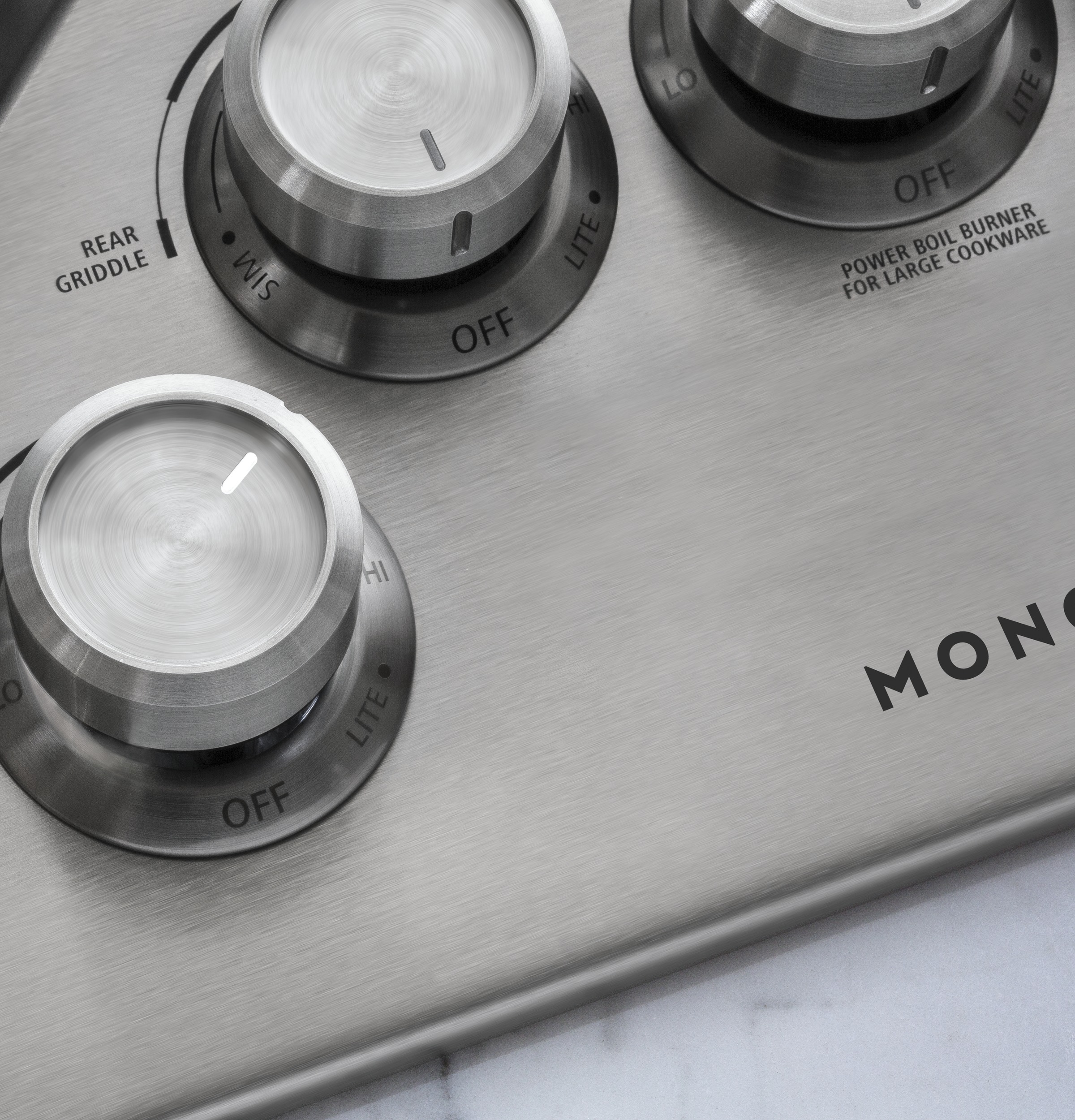 Monogram 36" Deep-Recessed Gas Cooktop ZGU36RSLSS