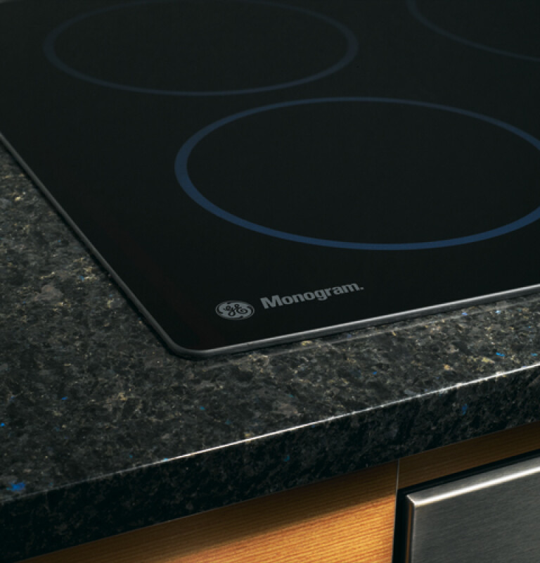 Monogram® 30" Induction Cooktop ZHU30RBMBB