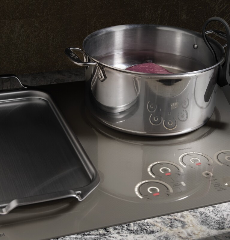 Monogram 30" Induction Cooktop ZHU30RSJSS