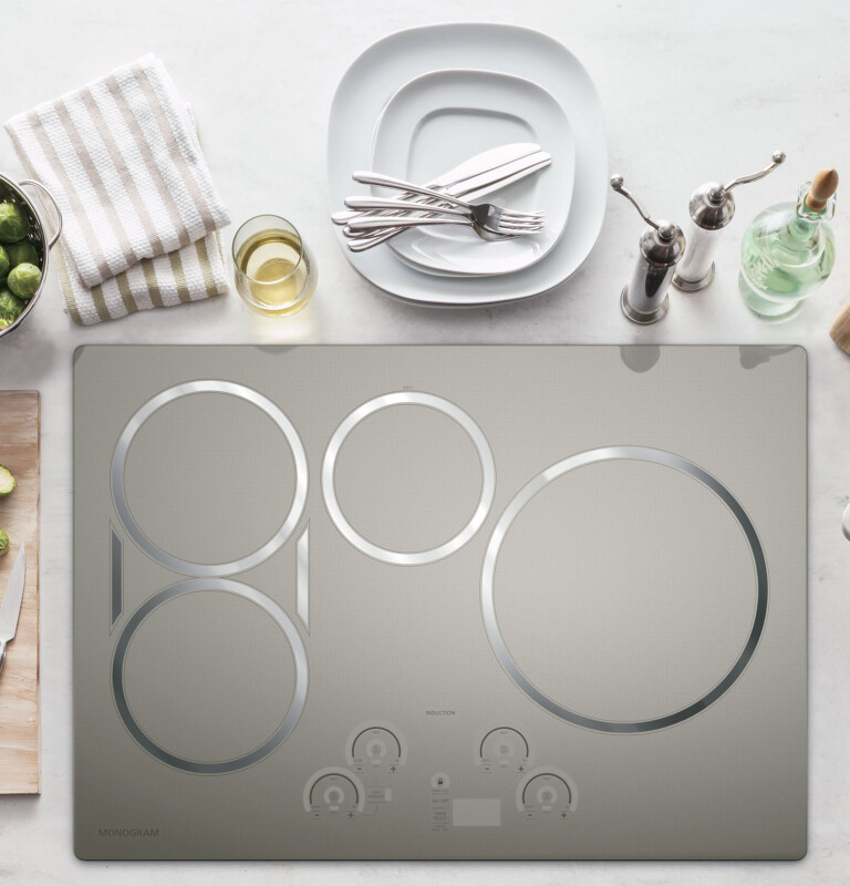 Monogram 30" Induction Cooktop ZHU30RSJSS