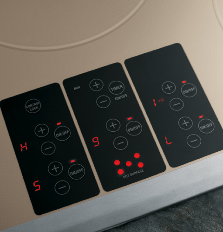 GE Monogram® 36" Induction Cooktop ZHU36RSMSS