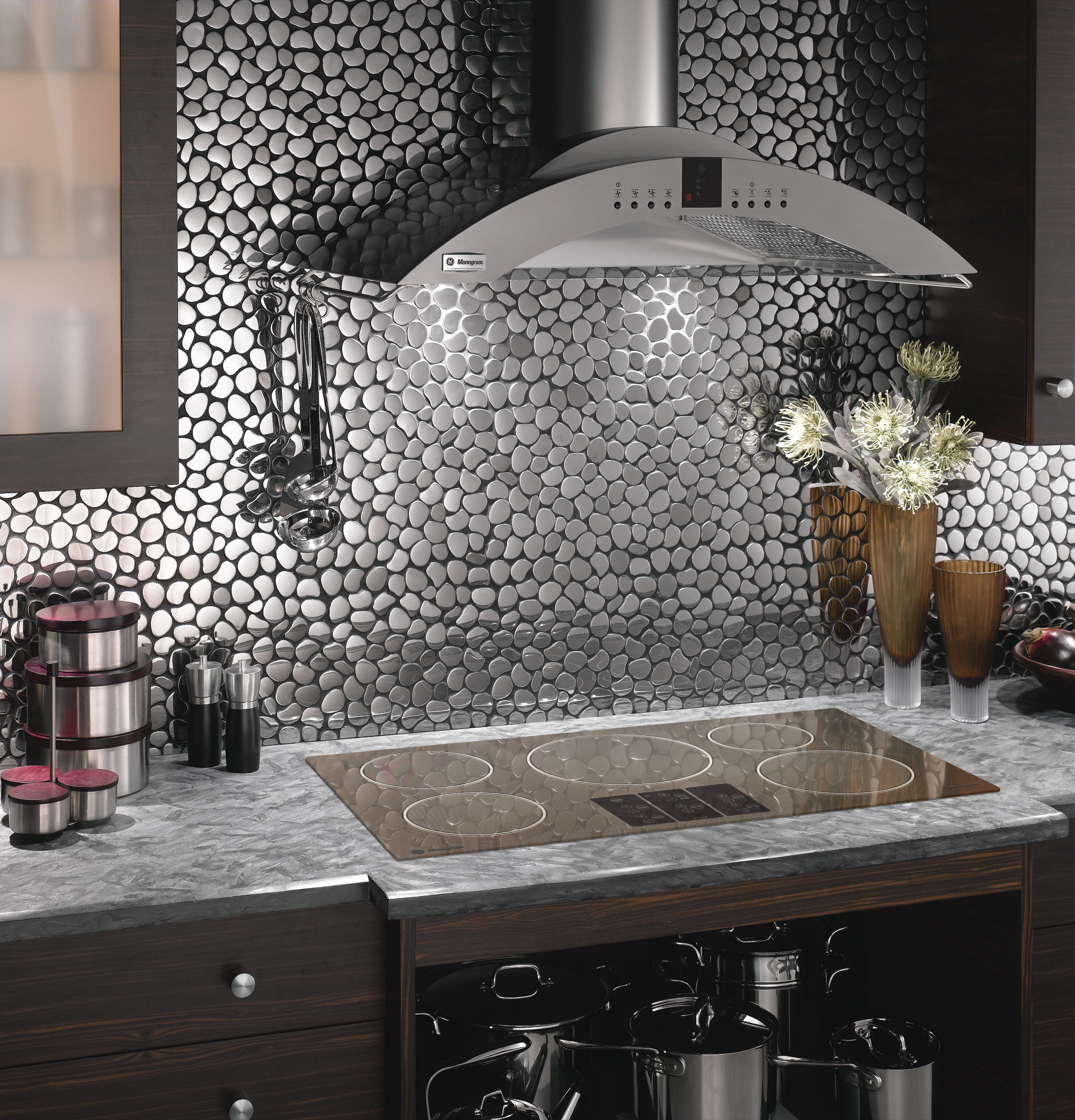 GE Monogram® 36" Induction Cooktop view 3