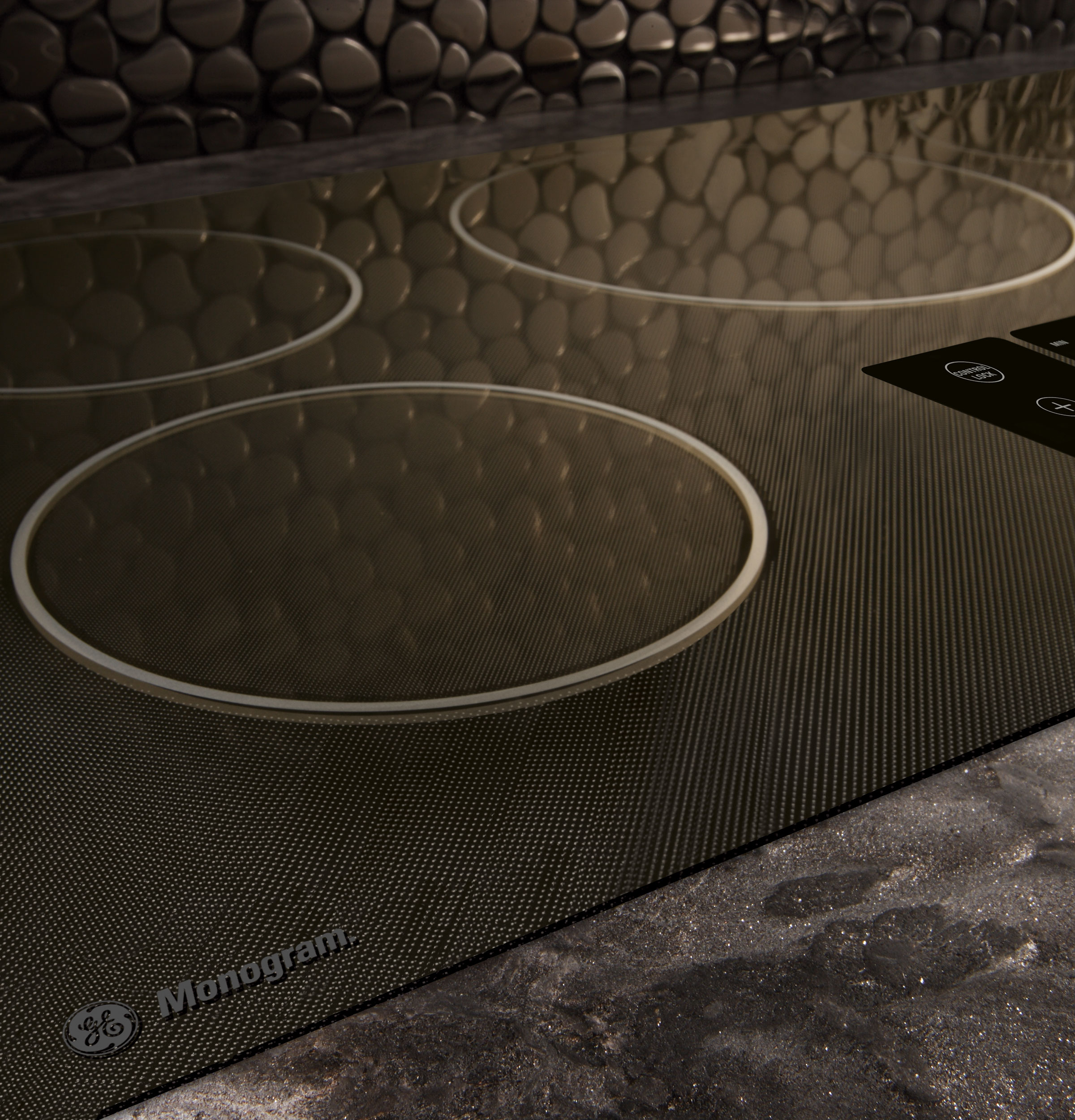 GE Monogram® 36" Induction Cooktop view 5