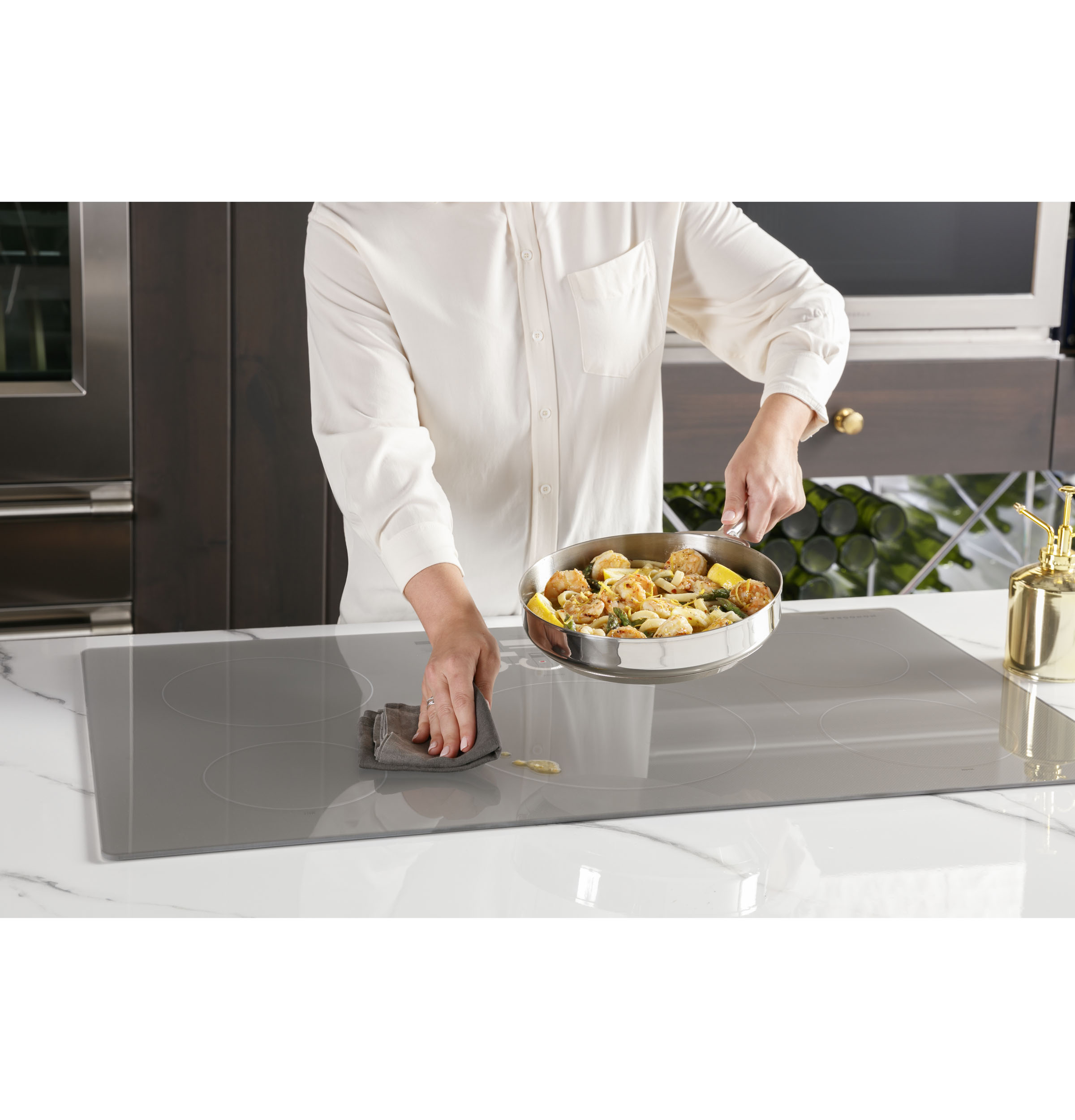 Monogram ENERGY STARĀ® 36" Induction Cooktop ZHU36RSTSS