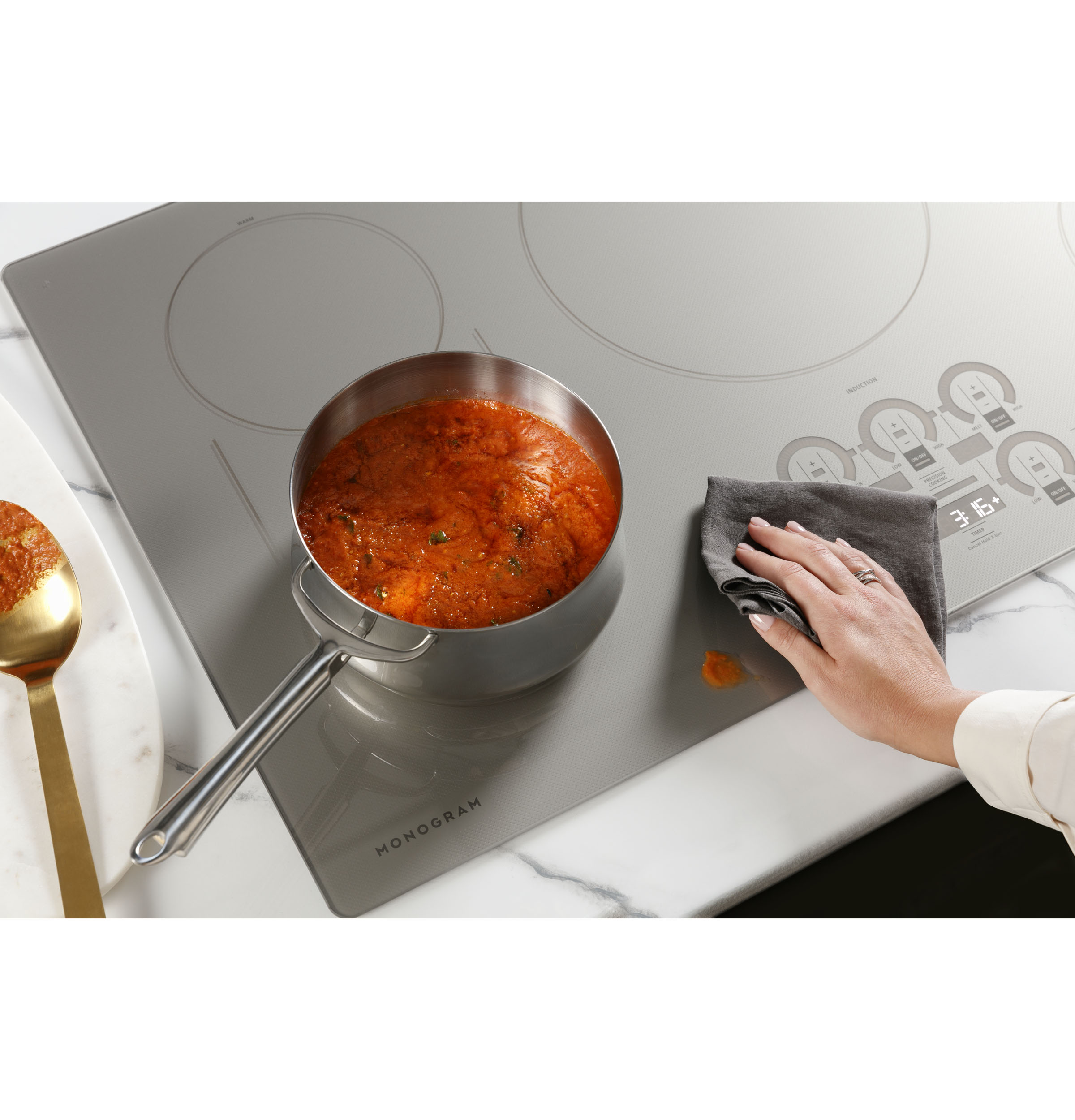 Monogram ENERGY STARĀ® 36" Induction Cooktop ZHU36RSTSS