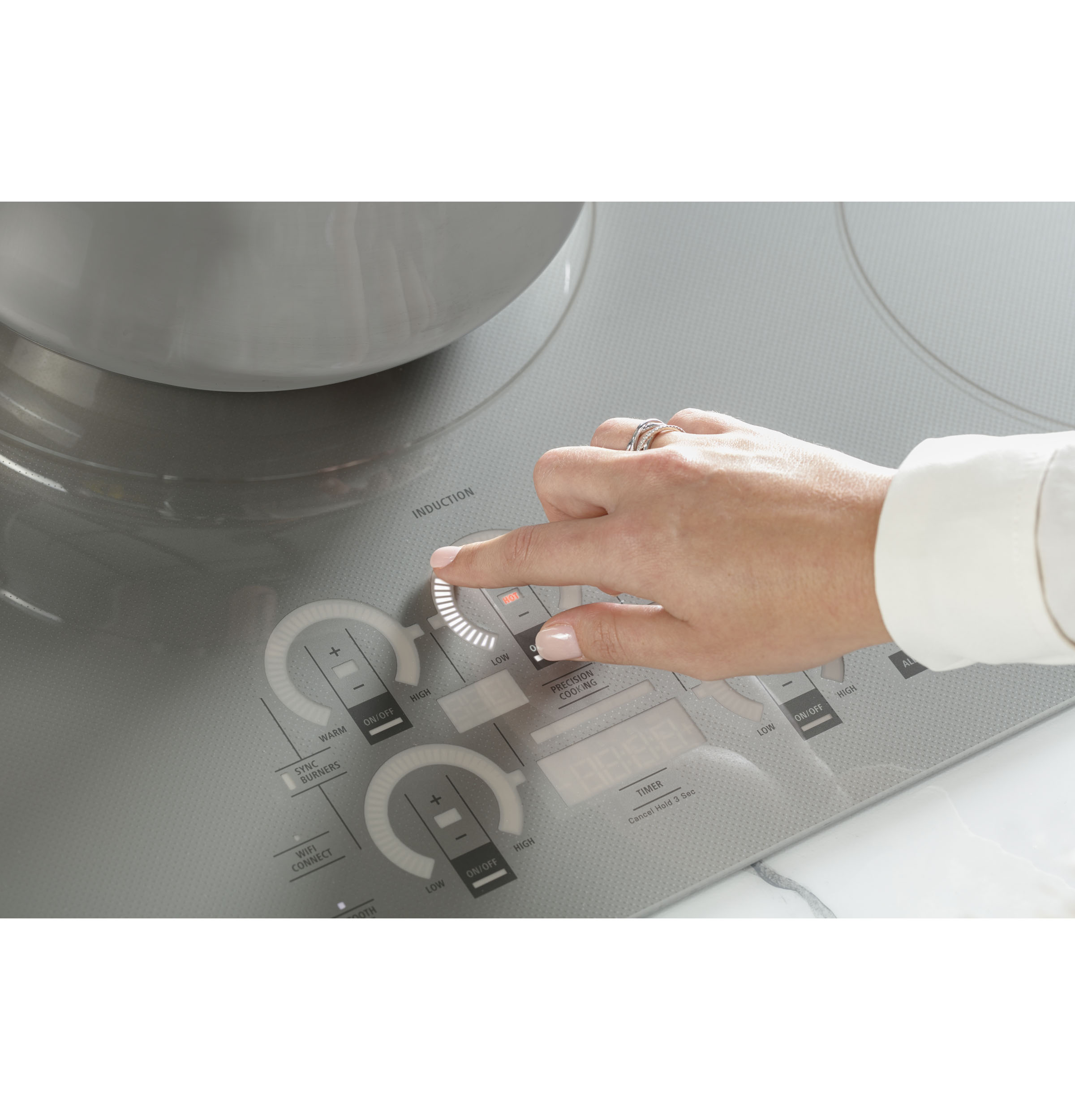 Monogram ENERGY STARĀ® 36" Induction Cooktop ZHU36RSTSS