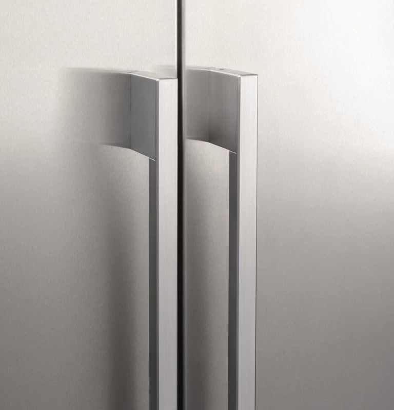 48" Built-In Side-by-Side Refrigerator ZISS480NNSS