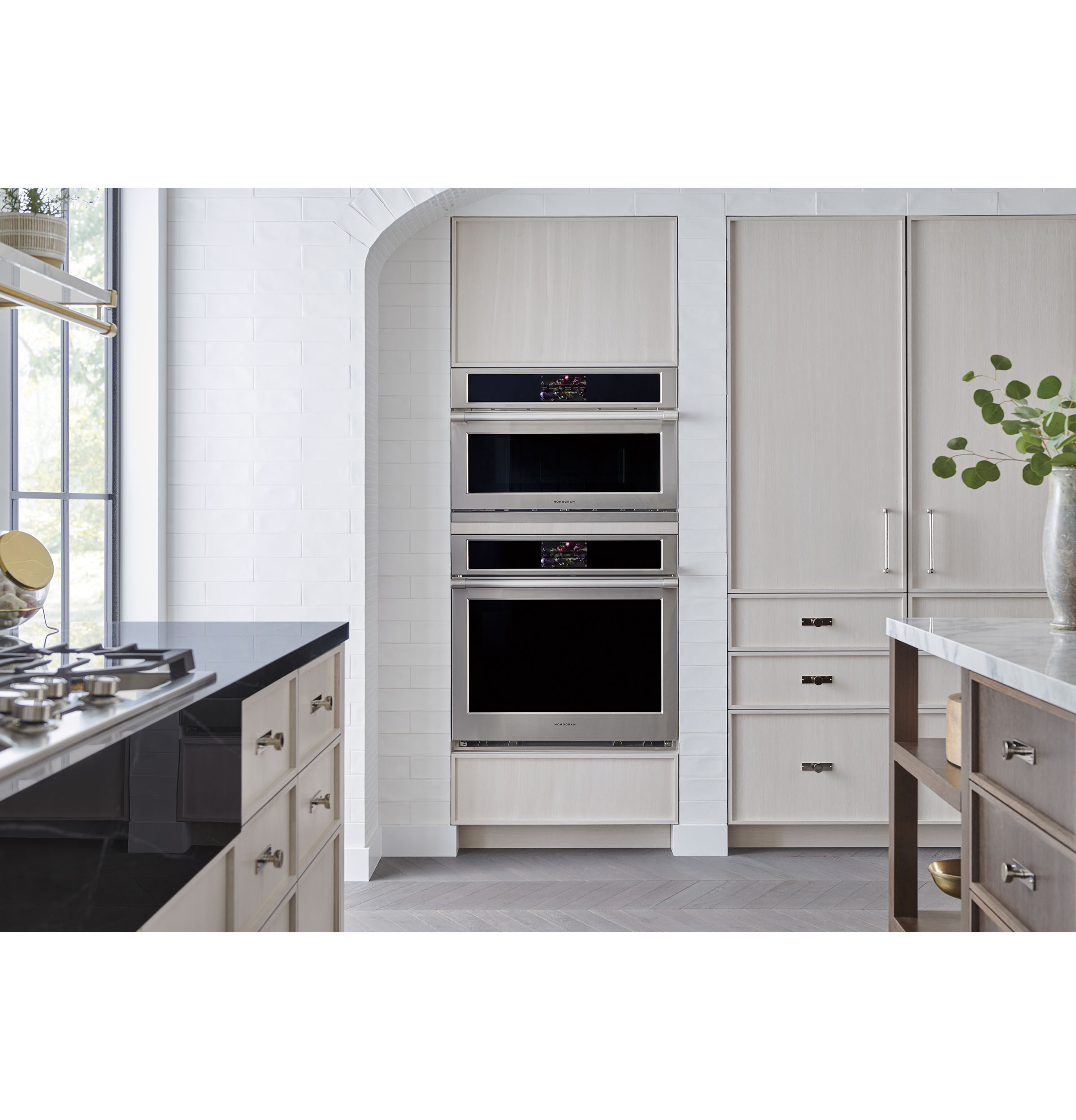 Monogram 27" Five in One Wall Oven with 120V Advantium® Technology ZSB9122VSS