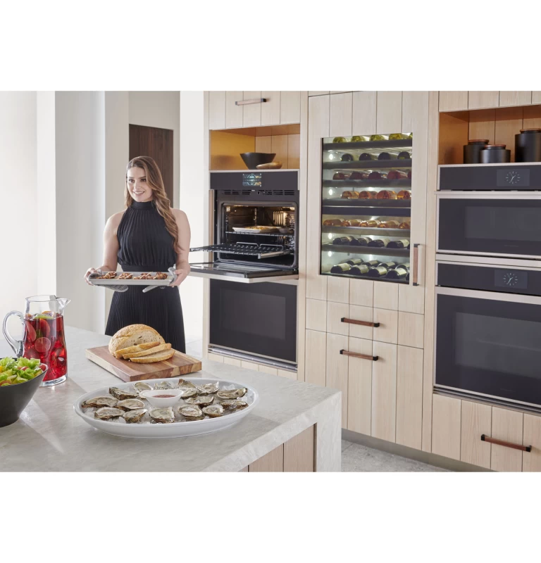 Monogram 30" Minimalist Five-in-One Wall Oven with 120V Advantium® Technology ZSB9131NSS