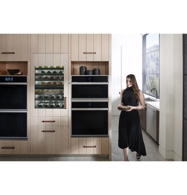 Monogram 30" Minimalist Five-in-One Wall Oven with 120V Advantium® Technology ZSB9131NSS