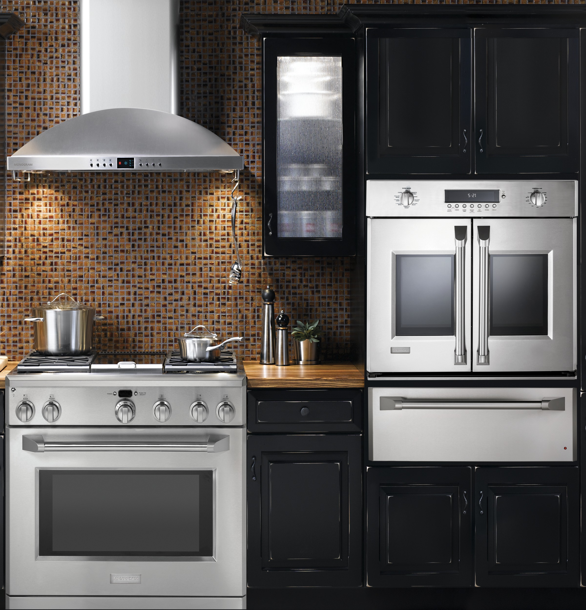 GE Monogram® 30" Stainless Steel Warming Drawer ZTD910SFSS