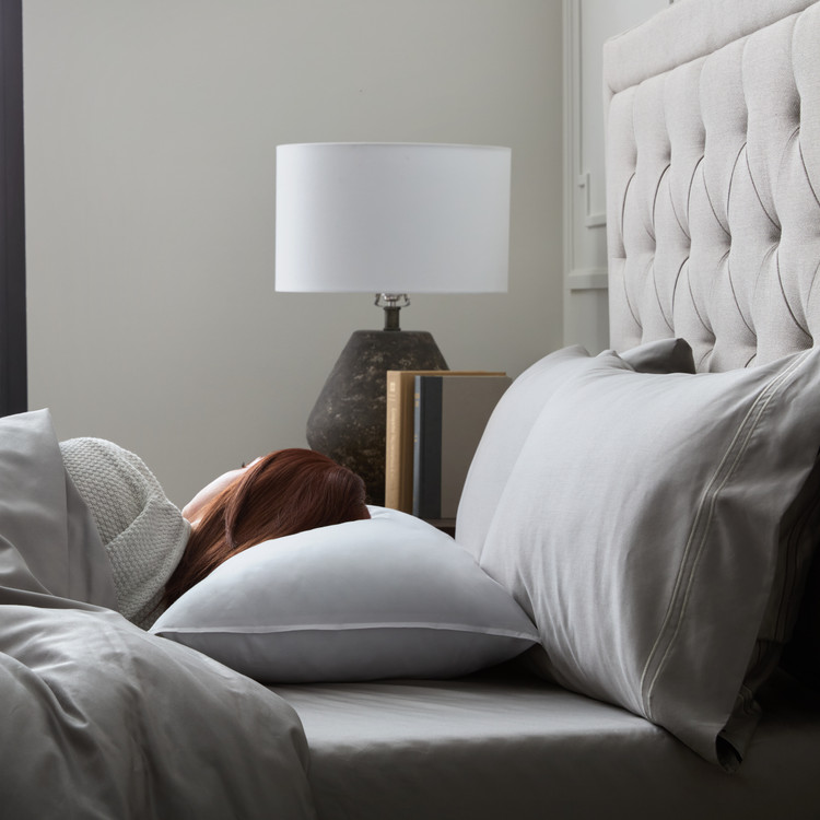 Gelled Microfiber™ Pillow ZZKK00GM
