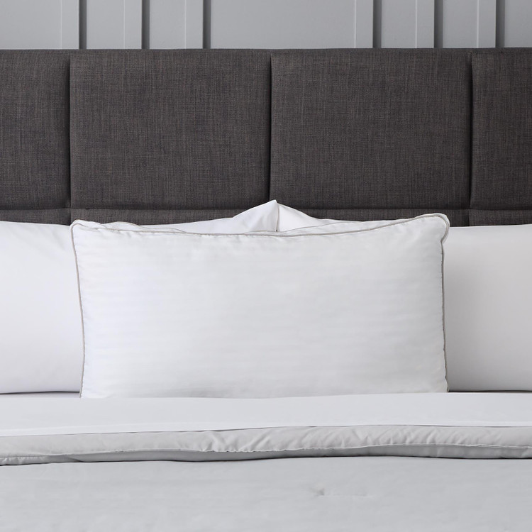 Convolution™ Pillow ZZKKX2CG