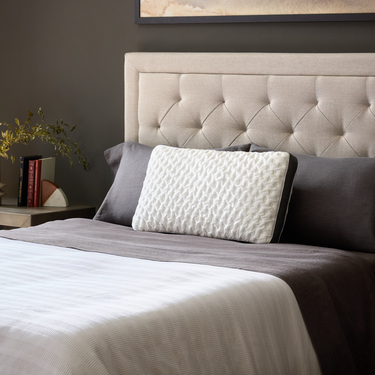 Quilted Convolution™ Pillow ZZKKX2QC