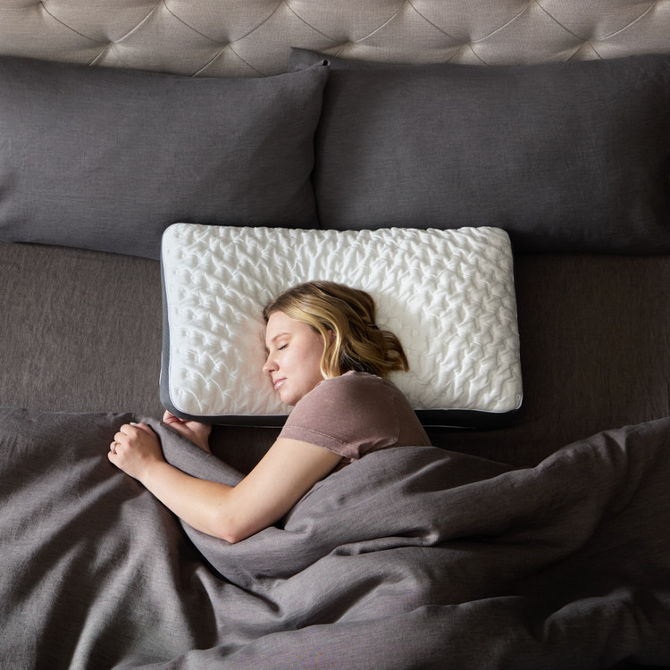 Quilted Convolution™ Pillow ZZKKX2QC